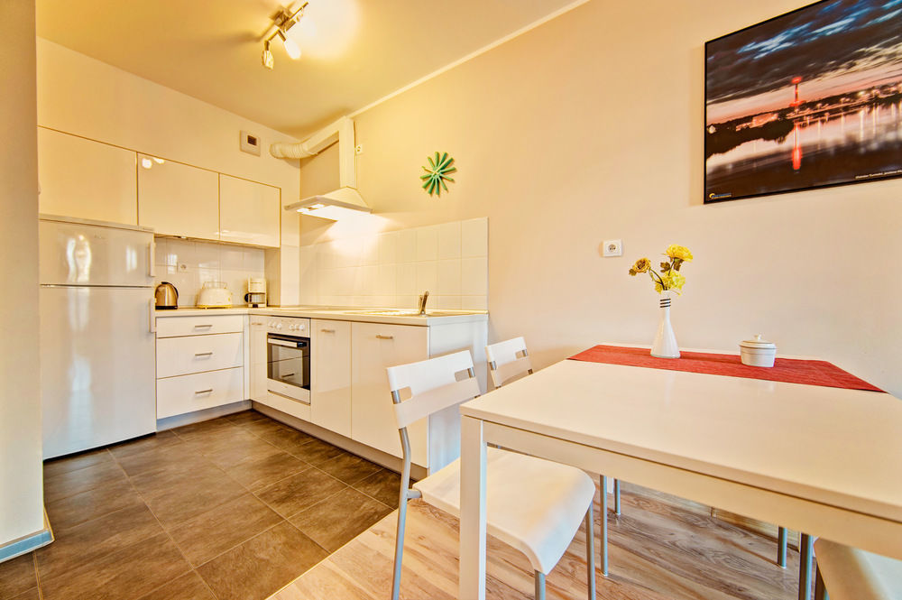 E-Apartamenty Koscielna 30 Poznan Luaran gambar