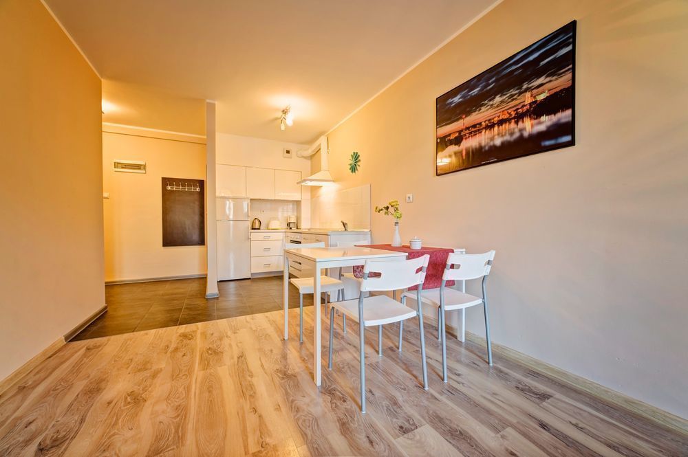 E-Apartamenty Koscielna 30 Poznan Luaran gambar